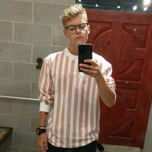 Meet your Posher, Lee